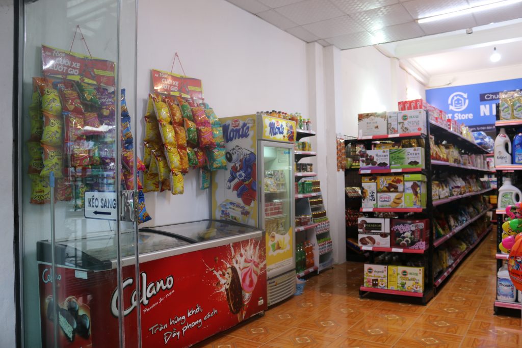 Hàng hóa tại siêu thị ở Điện Biên