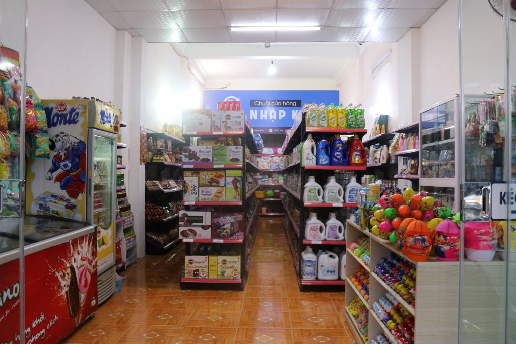 Hệ thống hàng hóa ở siêu thị ở Điện Biên