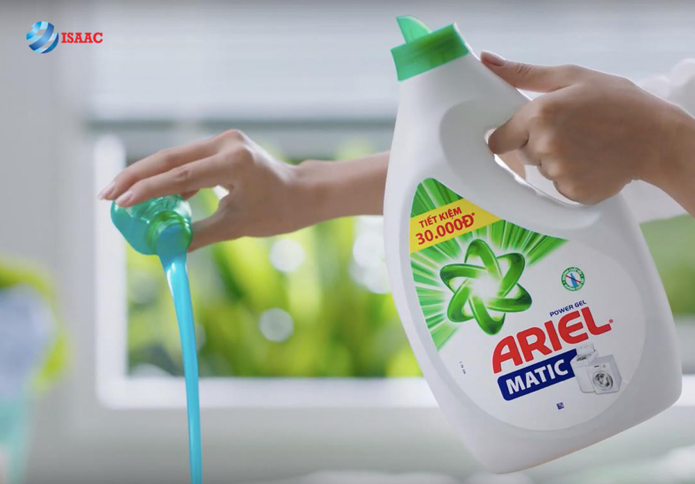 Nước giặt Ariel